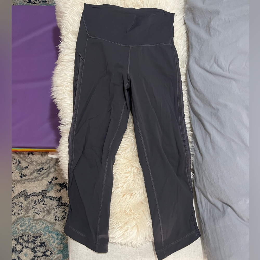 Charcoal grey lululemon crop leggings